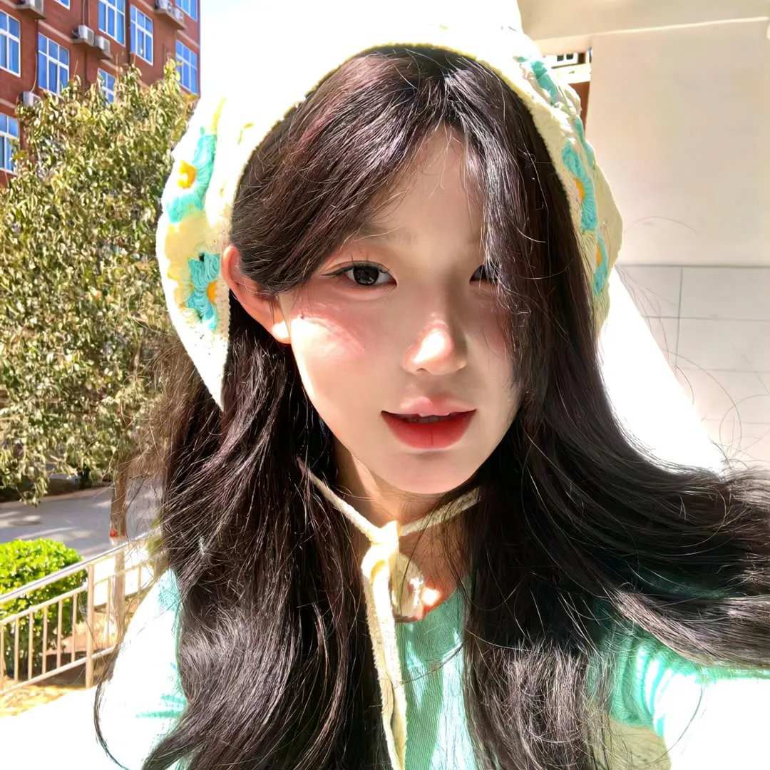 倒挂的爱丽丝